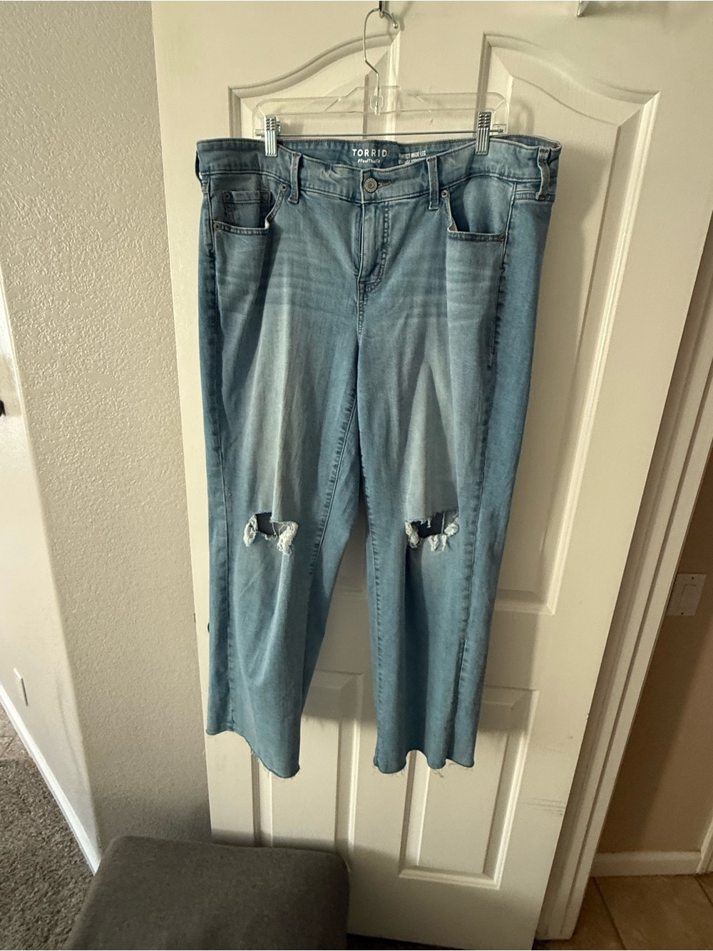 torrid Light Blue Ripped Cropped Straight Jeans